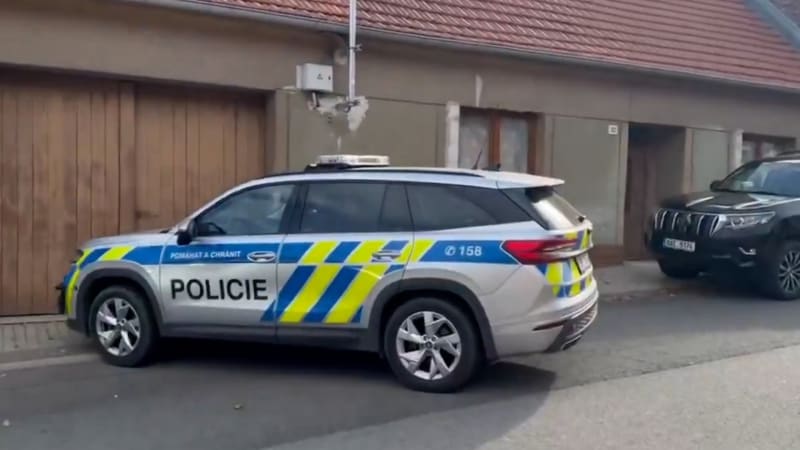 Smrt problémového souseda z Jablonce budí podezření. Policisté prověřují možné cizí zavinění